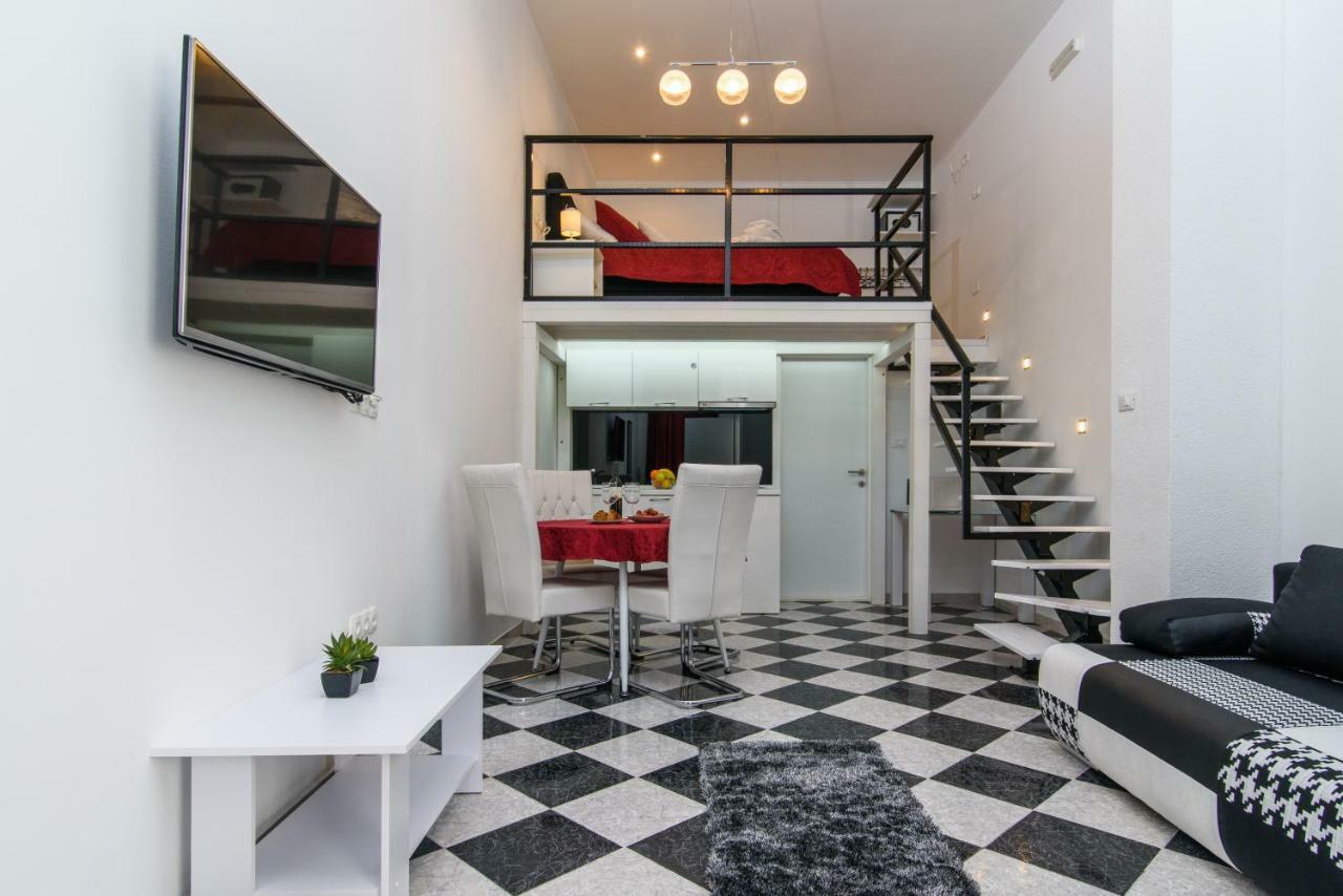 Studio Apartman Rea Trogir Ngoại thất bức ảnh